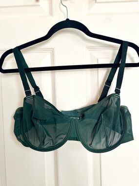 Green cuup balconette bra